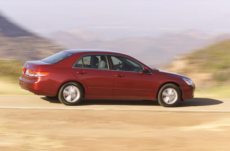  Honda Accord 2003 года  (US) (фото 2 из 43)
